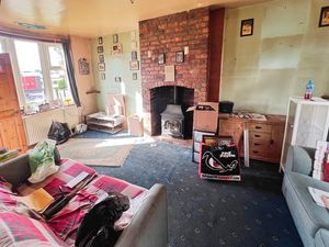 Lounge- click for photo gallery